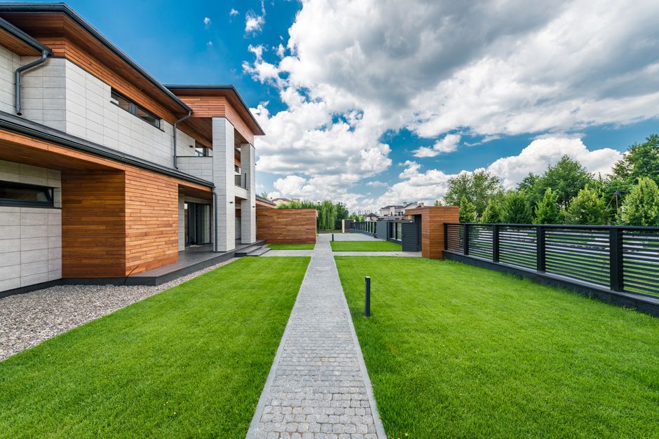 Modern home exterior showcasing high-quality siding and insulation benefits